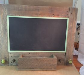 rustic diy command center, chalkboard paint, organizing, pallet, rustic furniture