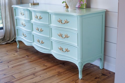 french provincial dresser in mint, bedroom ideas, painted furniture