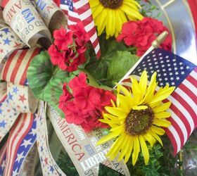 easy diy boxwood patriotic wreath, crafts, patriotic decor ideas, seasonal holiday decor, wreaths
