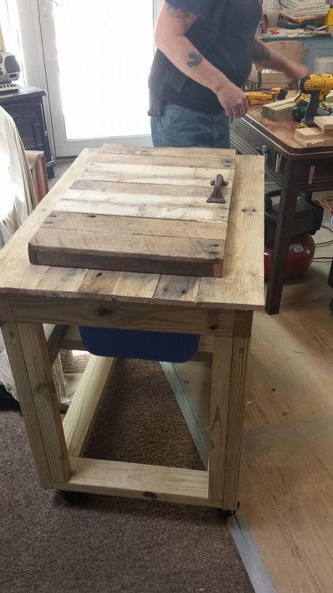our version of a rustic cooler, diy, outdoor furniture, outdoor living, rustic furniture, woodworking projects