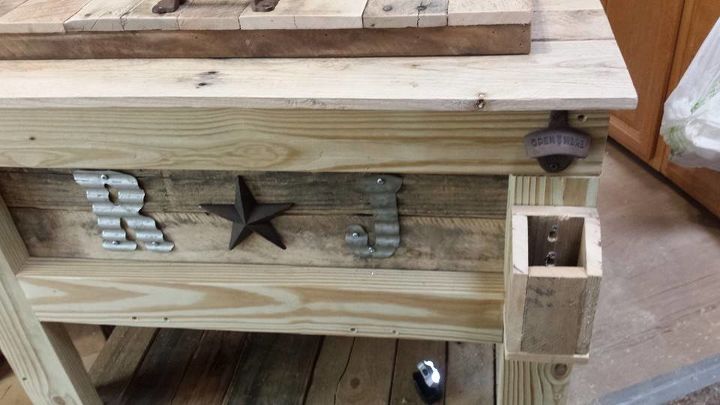 our version of a rustic cooler, diy, outdoor furniture, outdoor living, rustic furniture, woodworking projects