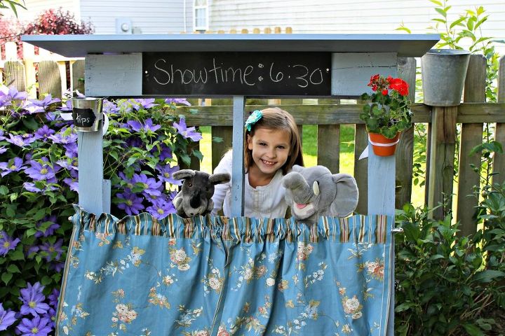 s 13 crazy fun yard games your family will flip for this summer, outdoor living, Make a puppet theater from a free pallet