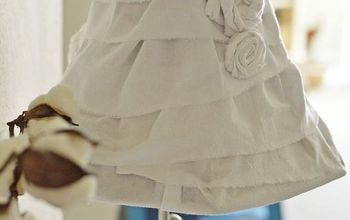 A Flour Sack Towel Turns An Old Lamp Shade Farmhouse-Chic