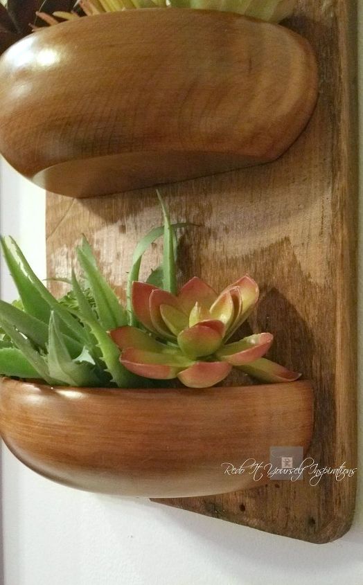 reclaimed wood planter, container gardening, crafts, gardening, repurposing upcycling