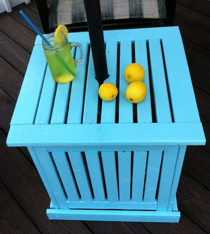 pop of color umbrella stand side table, outdoor furniture, painted furniture, woodworking projects