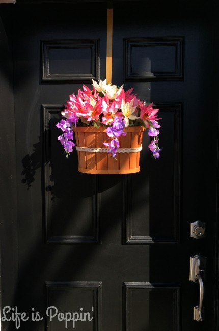 colgador de puerta con flores de primavera hazlo t mismo por poco dinero