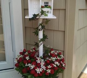 strawberry birdhouse flower bucket, Finished product