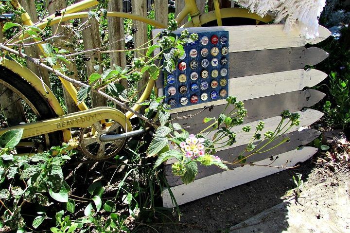 american flag made with pickets, outdoor living, painted furniture, patriotic decor ideas, seasonal holiday decor