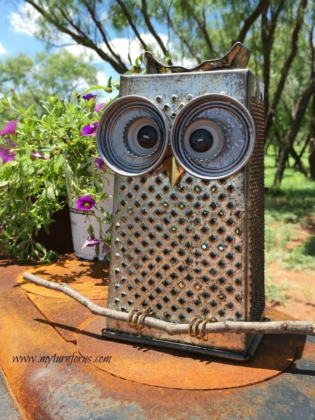 kitchen grater owl, crafts, gardening, repurpose household items