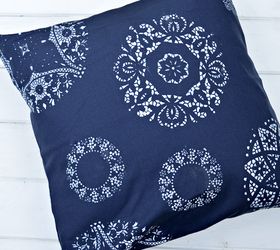 how to transform a pillow cushion with a paper doily, crafts, how to, reupholster