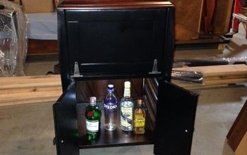 Record Player  Repurposed Into a Liquor Cabinet.
