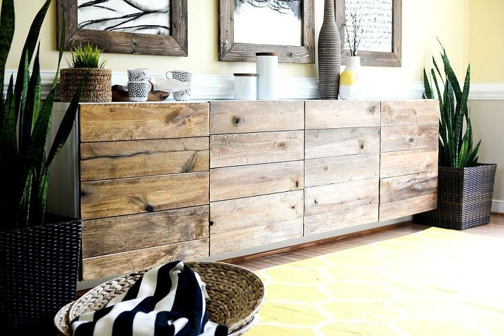 17 formas sencillas de hacer que los muebles de ikea parezcan de alta gama, Buffet de madera recuperada Ikea Hack