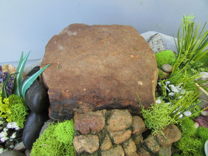 criando um jardim de fadas a partir de uma antiga urna de cimento