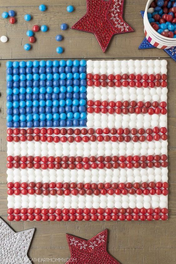 patriotic flag frame, crafts, how to, patriotic decor ideas, seasonal holiday decor