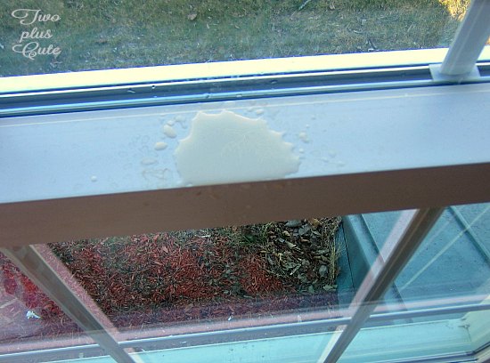 adicione uma tampa de gotejamento s janelas existentes