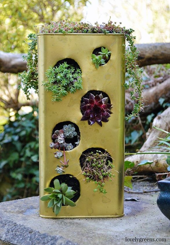 13 ideas para tener los escalones ms bonitos del barrio, Haz una jardinera vertical con una lata de aceite