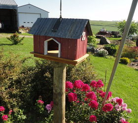barn bird feeder with miniature mosaic barn quilt, outdoor living