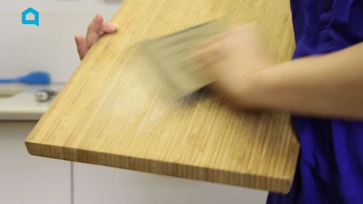 como limpiar la tabla de cortar de madera