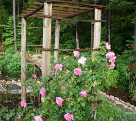 17 ways to build a gorgeous garden trellis, Nail scrap lumber together for an arbor