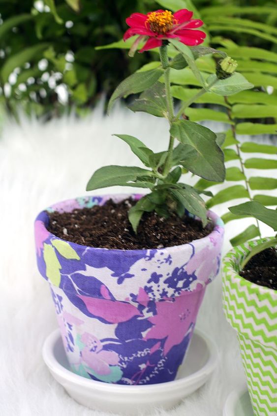 monogrammed summer pots, crafts, decoupage, outdoor living