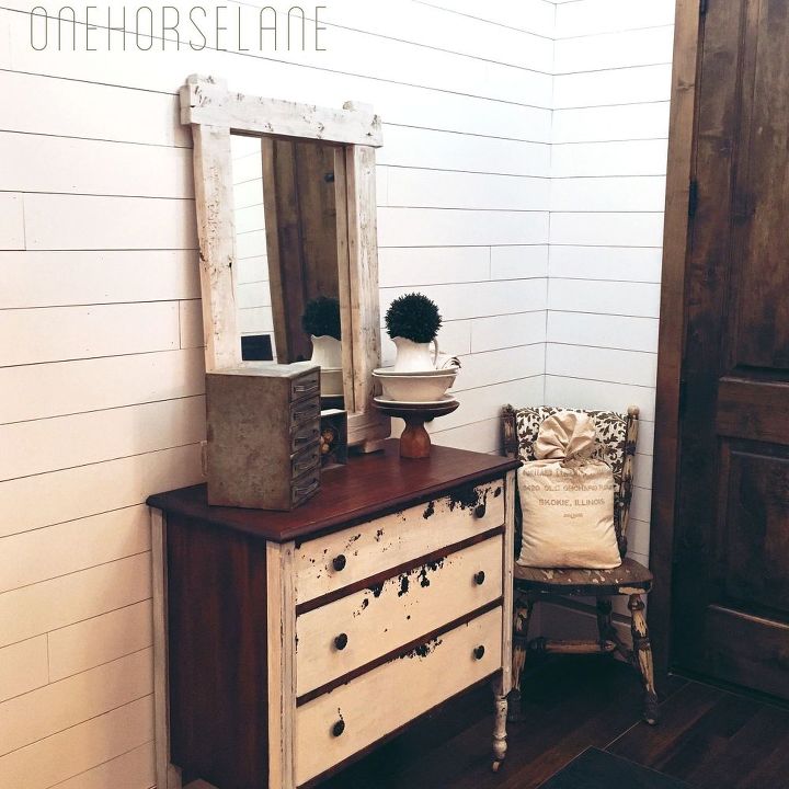 12 shiplap ideas that are hot right now, Paint your planks a dreamy soft white