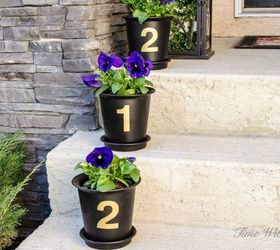 11 address sign ideas that ll make neighbors stop in admiration, Or line numbered pots down your front steps