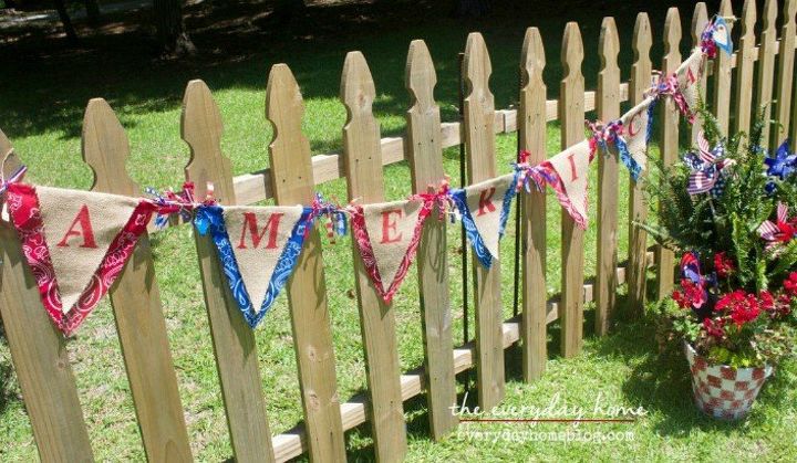 sorprende a tus invitados de la barbacoa con estas 13 decoraciones del 4 de julio, Enlaza pa uelos para formar una pancarta patri tica