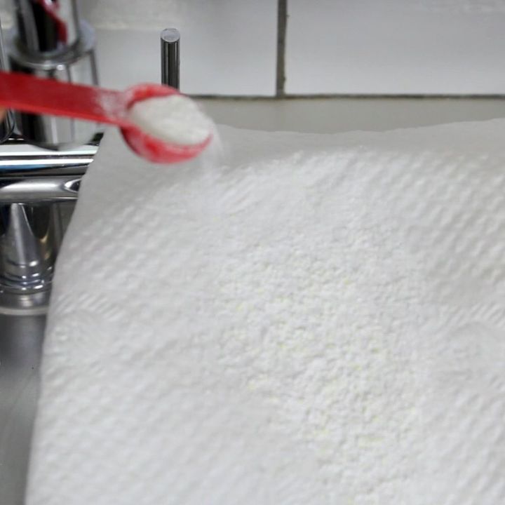 cleaning kitchen cabinets the easy way