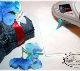 make some upcycled denim planters, container gardening, crafts, gardening, repurposing upcycling