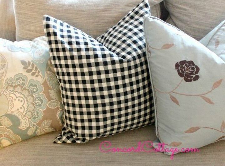 9 genius decorating hacks using tablecloths, Make a set of pillows from old tablecloths