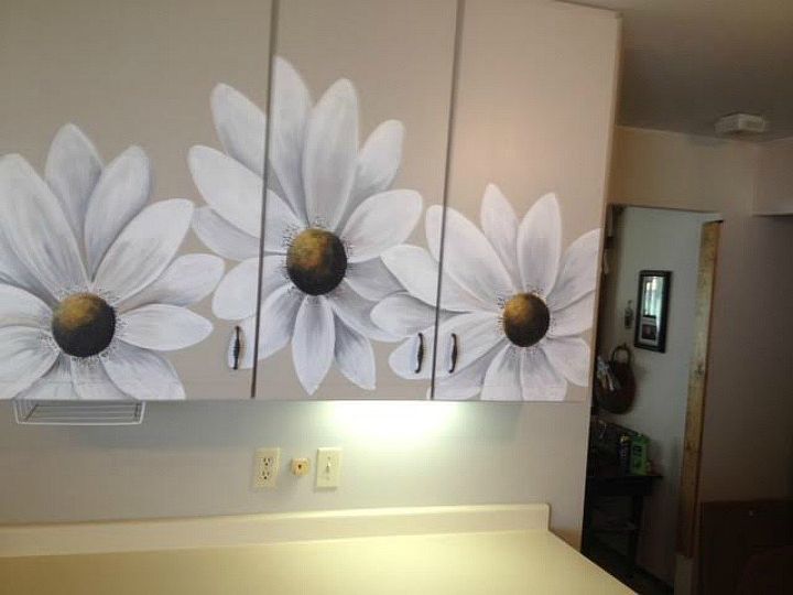 13 ways to instantly brighten up a boring kitchen, Add a bright mural on boring cabinet doors