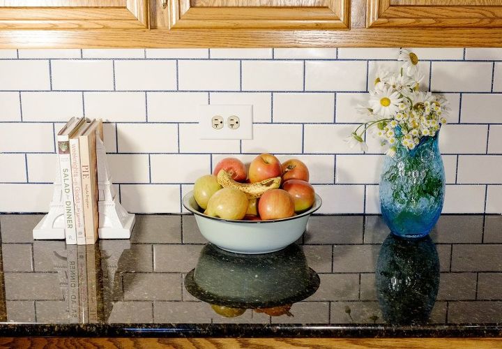13 ways to instantly brighten up a boring kitchen, Put tiles up with a glamorous glitter grout
