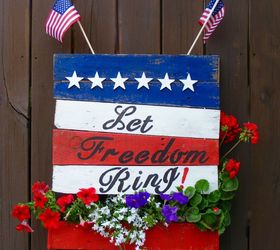 patriotic pallet planter party caddy , container gardening, diy, gardening, pallet, patriotic decor ideas, seasonal holiday decor