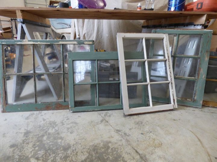 mesa auxiliar hecha con ventanas viejas, Repurpose y Upcycling