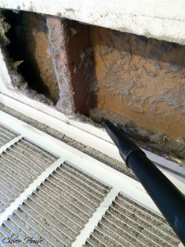 11 actualizaciones que puede hacer usted mismo en lugar de llamar a un reparador, Limpie las rejillas de ventilaci n obstruidas