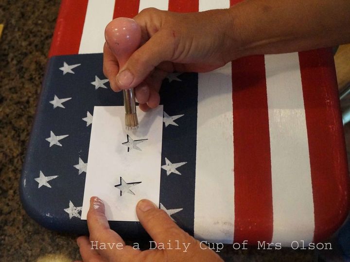 painting an old cooler like an american flag, crafts, painting, patriotic decor ideas, seasonal holiday decor