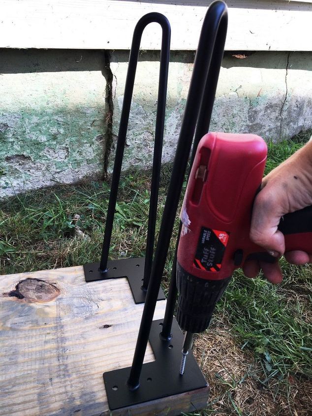 how to build a quick outdoor hairpin leg bench with storage