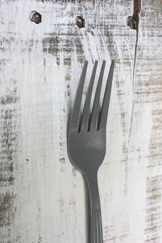 diy kitchen wall art using random forks , crafts, how to, kitchen design, painting, pallet, repurposing upcycling