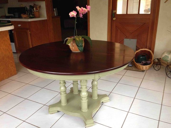 9 gorgeous ways to refinish old wood furniture, Highlight certain areas with dark stain