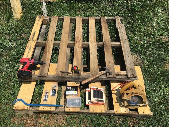 outdoor garbage can storage from pallets
