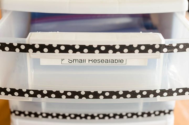 inexpensive attractive easy way to organize all of your plastic bags