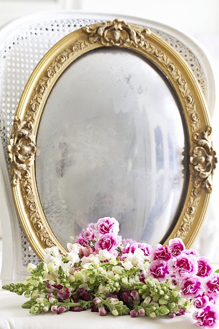 Frame My Oval Shaped Bathroom Mirrors, How To Frame An Existing Oval Mirror