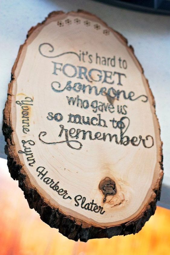 s 11 jaw dropping decorating techniques you ve never seen before, crafts, painting, painting wood furniture, Transfer text in the cleanest way for signs