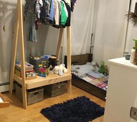 how to build an easy clothing rack