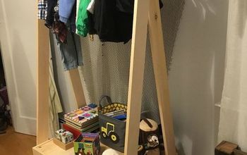 How to Build an Easy Clothing Rack
