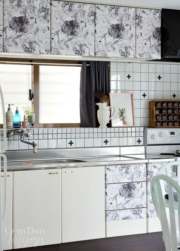 13 kitchen paint colors people are pinning like crazy, Choose a print instead of a color