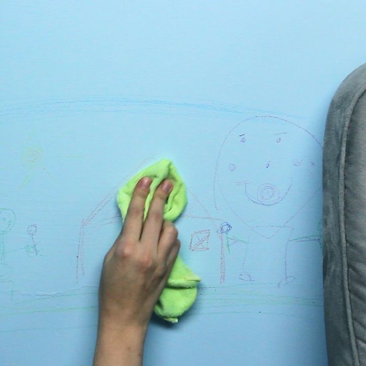 como quitar el crayon de las paredes