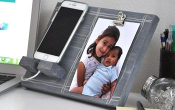 DIY Phone Charger and Photo Display