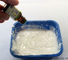 diy 3 ingredient tub and tile cleaner