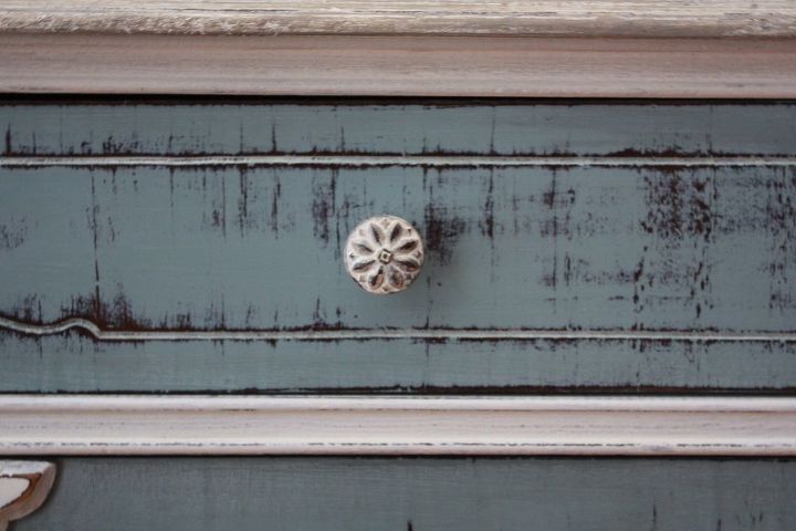vintage dresser was missing legs, painted furniture